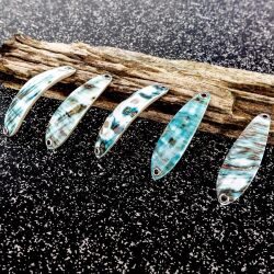 AKM Perlmuttspange Kicker Burgus 5,5 cm (&plusmn; 5 mm)