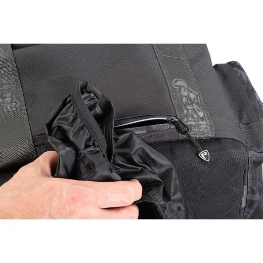 Fox Rage Voyager Camo Medium Carryall